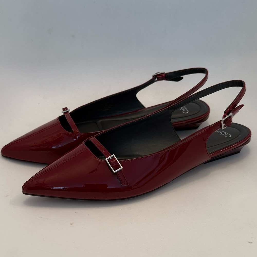 Red Heels - Picture 4 of 15